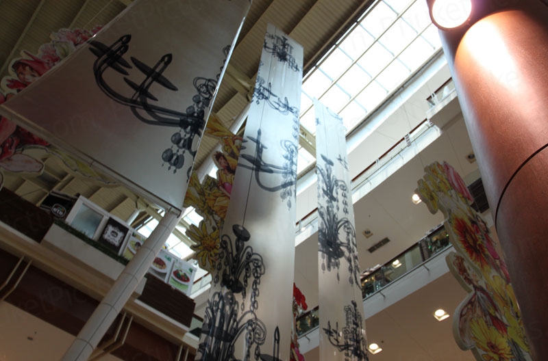 hanging-banners-central