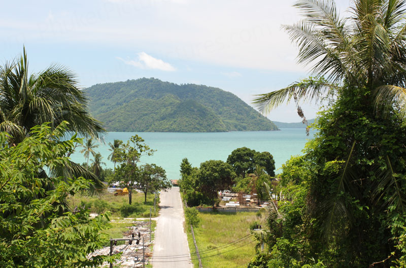 Seaview from the East coast of Phuket with island in background