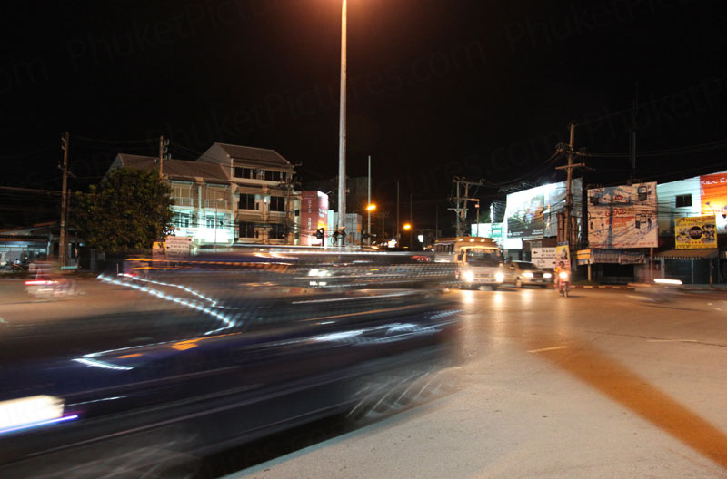 chalong-circle-at-night
